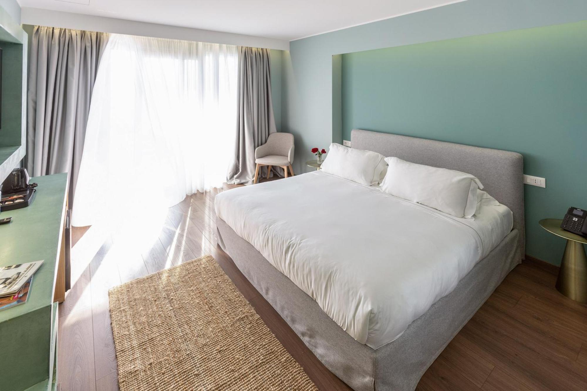 Hotel Vlora Priam, Affiliated By Melia Dış mekan fotoğraf