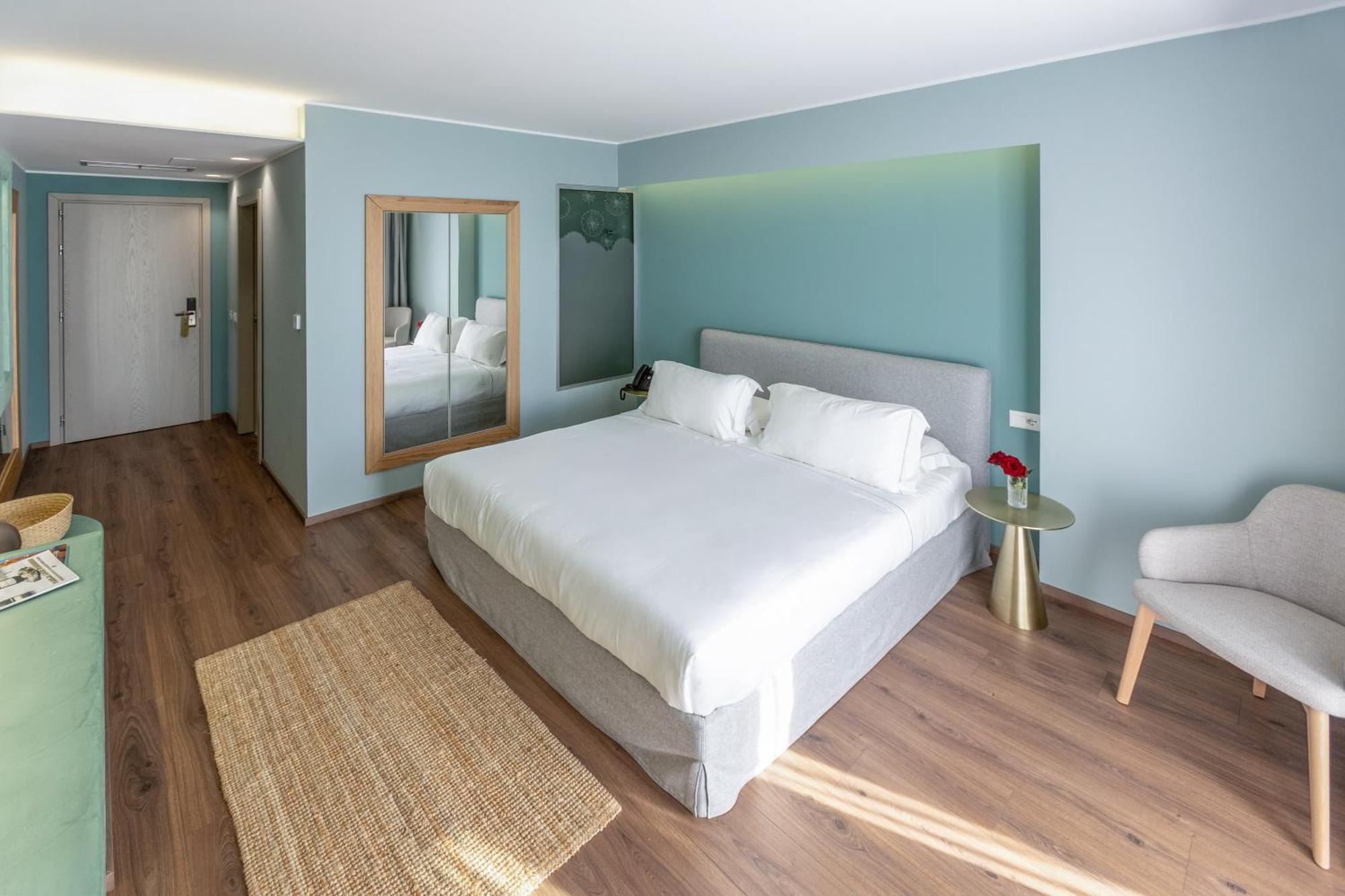 Hotel Vlora Priam, Affiliated By Melia Dış mekan fotoğraf