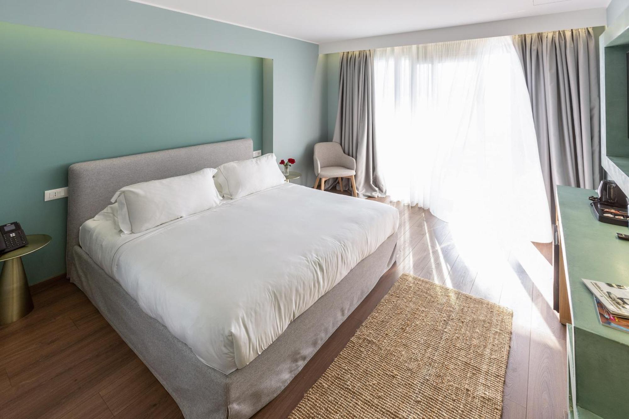 Hotel Vlora Priam, Affiliated By Melia Dış mekan fotoğraf