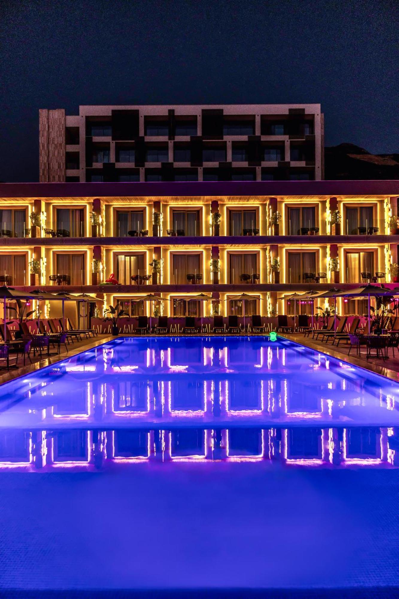Hotel Vlora Priam, Affiliated By Melia Dış mekan fotoğraf
