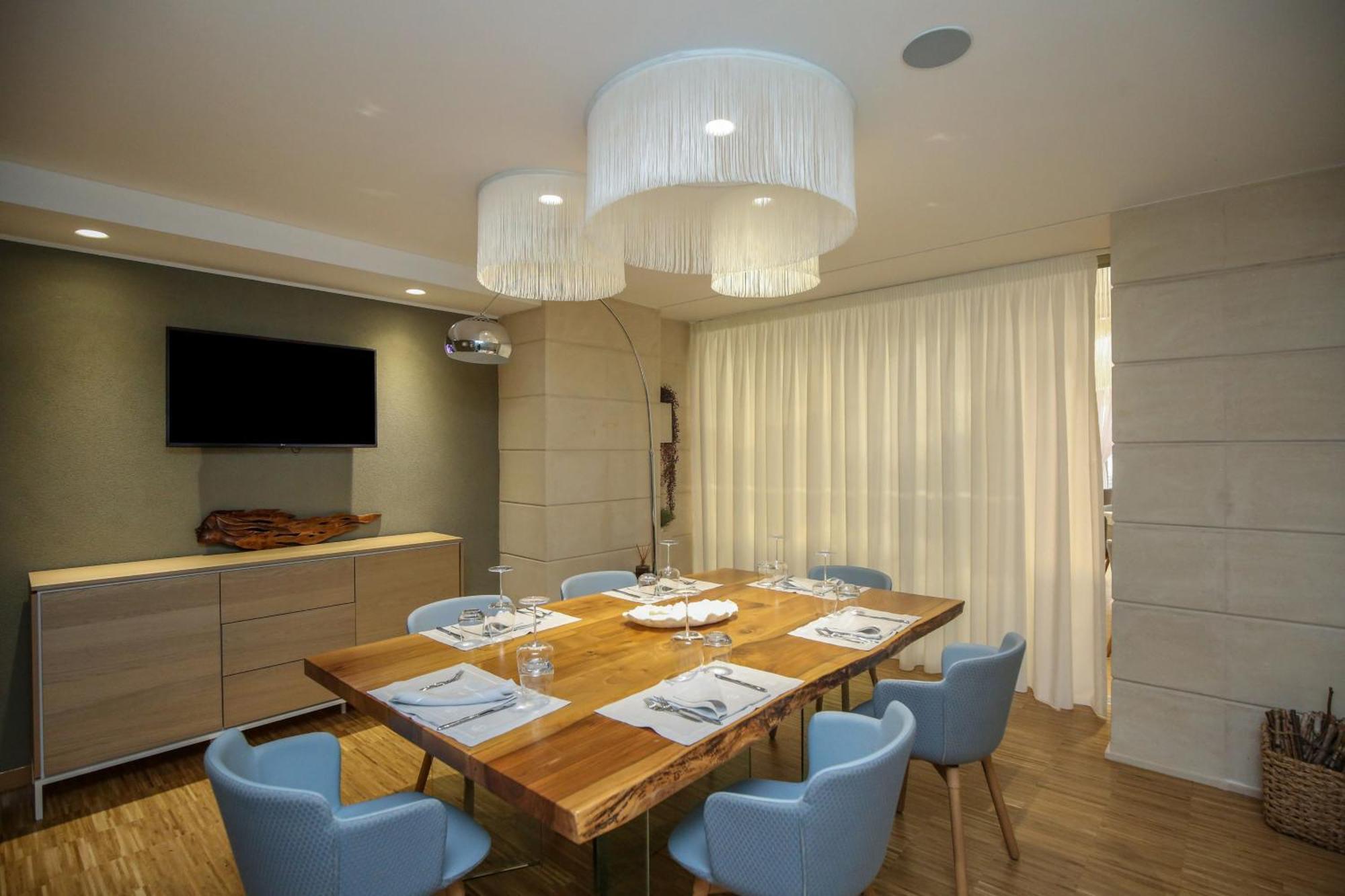 Hotel Vlora Priam, Affiliated By Melia Dış mekan fotoğraf