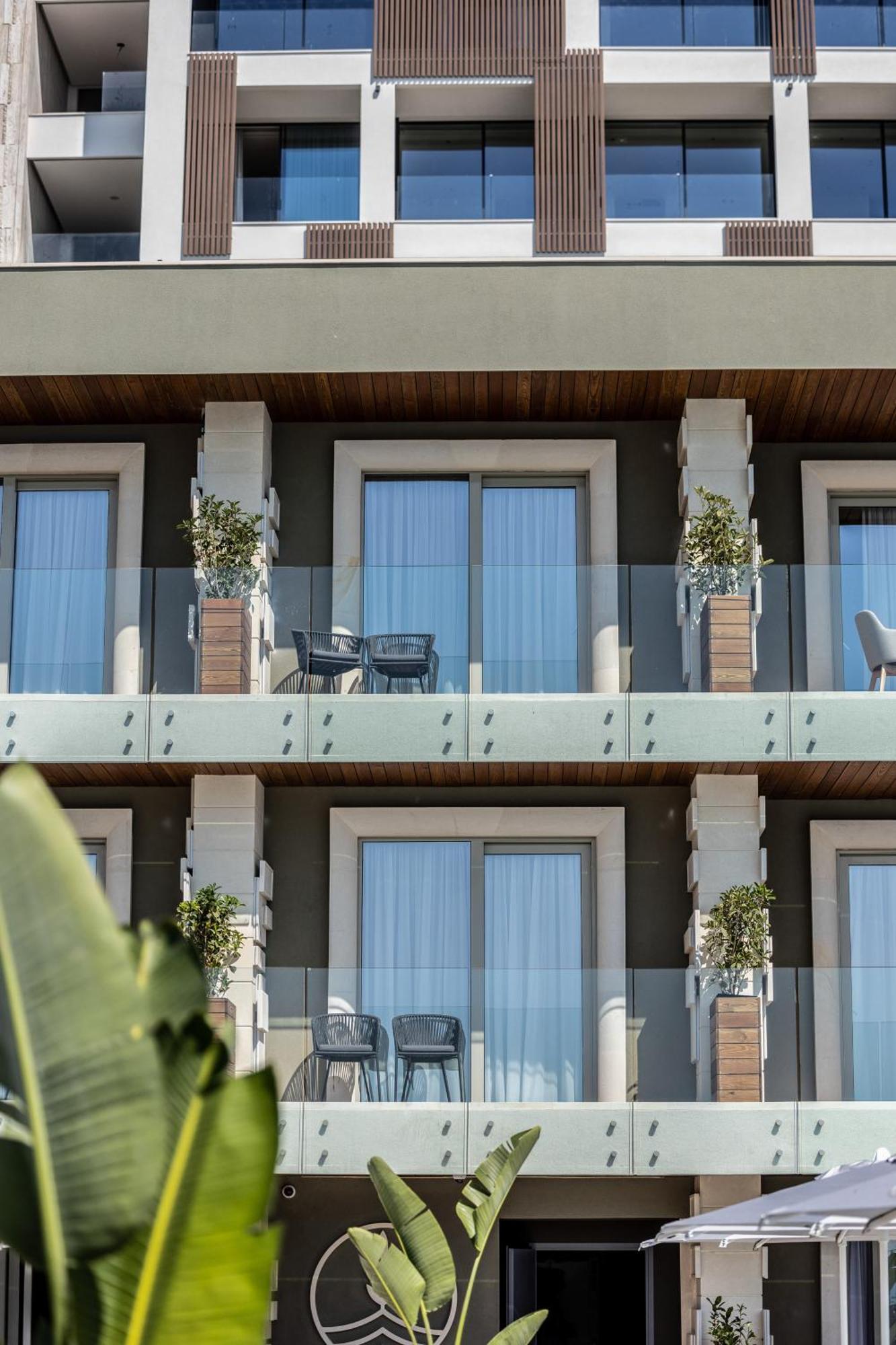 Hotel Vlora Priam, Affiliated By Melia Dış mekan fotoğraf